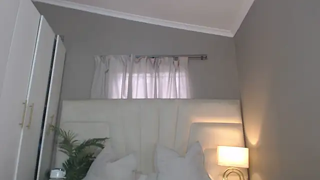 naughtyblackdolie online show from January 2026 09:05:01 AM