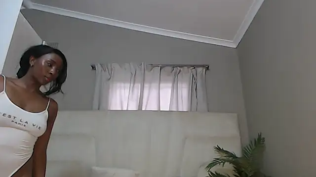 naughtyblackdolie online show from February 2025 08:22:02 AM