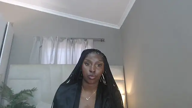 naughtyblackdolie online show from December 2025 10:29:02 AM