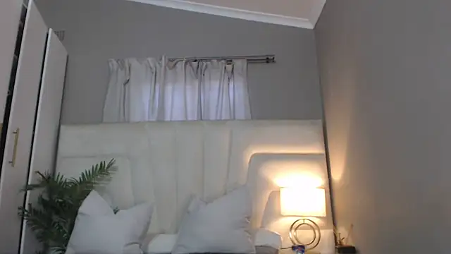 Snapshot of naughtyblackdolie chatting on May 2026 12:19:01 PM naughtyblackdolie online show from May 2026 12:19:01 PM