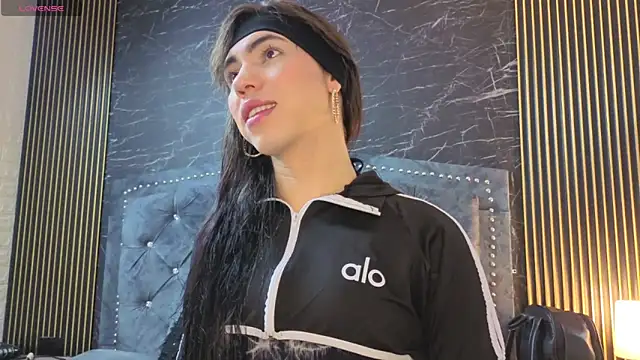 Snapshot of diosagolden chatting on November 2025 08:53:02 PM diosagolden online show from November 2025 08:53:02 PM