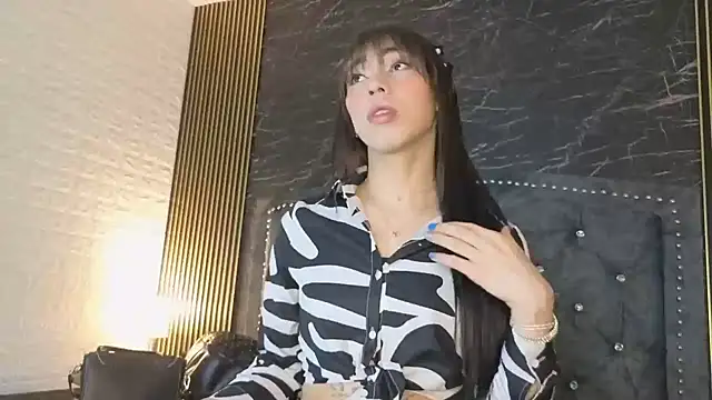 Snapshot of diosagolden chatting on November 2025 08:14:01 PM diosagolden online show from November 2025 08:14:01 PM