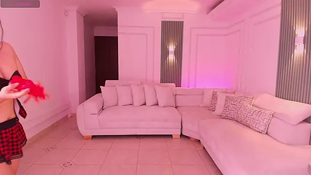 Anna parkker  online show from April 2026 07:20:02 PM