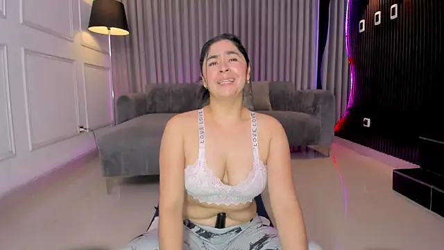 Anna parkker  online show from February 2026 07:47:01 PM