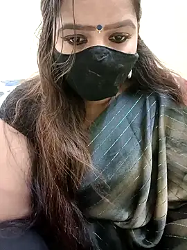 Snapshot of bellaqueen92 chatting on December 2024 06:03:02 PM bellaqueen92 online show from December 2024 06:03:02 PM