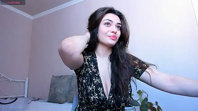 Snapshot of _cleopattra_ chatting on January 2025 09:15:01 AM  cleopattra  online show from January 2025 09:15:01 AM