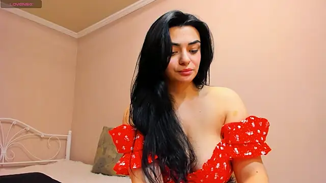 Snapshot of _cleopattra_ chatting on December 2024 07:48:02 PM  cleopattra  online show from December 2024 07:48:02 PM