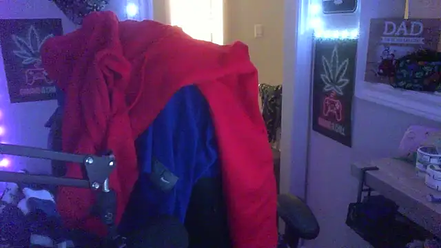 GeneralXMillyX online show from November 2025 03:49:02 PM