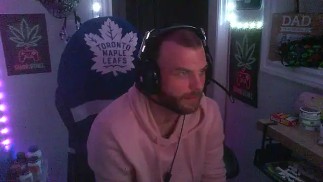 GeneralXMillyX online show from November 2025 05:23:02 AM