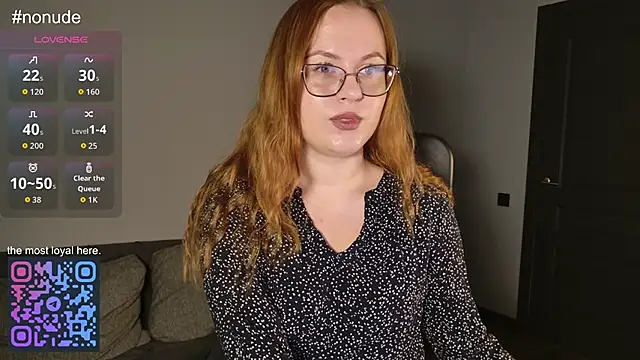 Lila Pitt online show from May 2026 07:34:01 AM