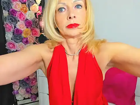 CrystalHotty online show from March 2026 04:22:01 PM