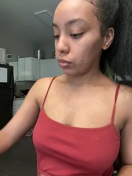 juicyyy323 online show from December 2024 10:32:01 PM