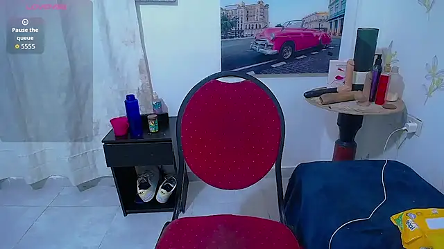 Snapshot of AntonetteBigCock chatting on October 2025 05:36:02 PM AntonetteBigCock online show from October 2025 05:36:02 PM