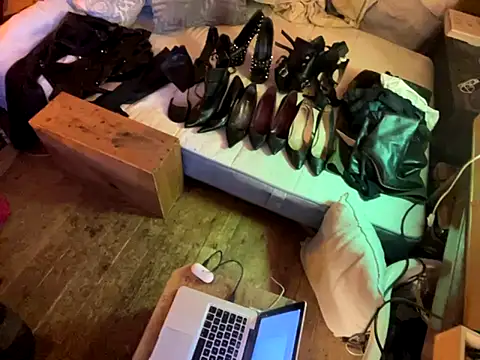 Snapshot of alexheels_boots chatting on September 2025 01:00:01 AM alexheels boots online show from September 2025 01:00:01 AM