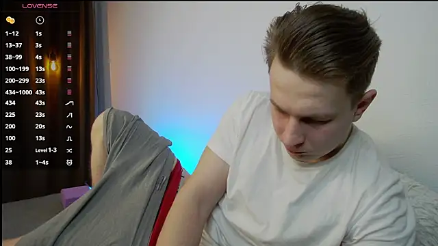 Snapshot of charlie_smiley chatting on February 2025 03:12:01 AM charlie smiley online show from February 2025 03:12:01 AM