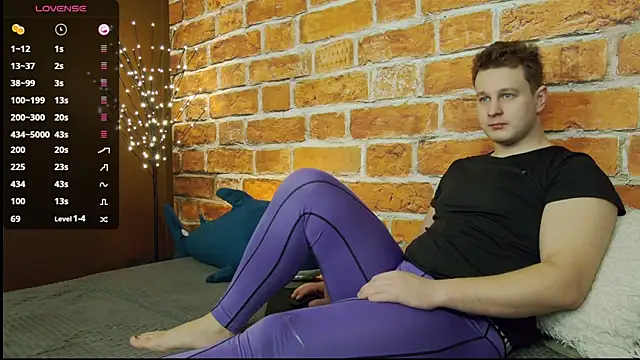 charlie smiley online show from December 2025 02:05:01 AM