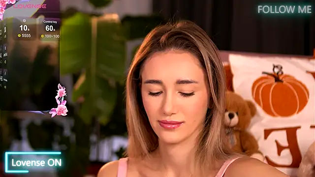 EmilyRaymont online show from November 2025 05:23:01 AM