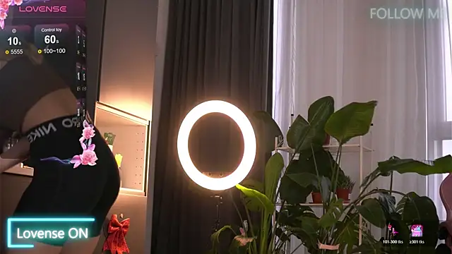 EmilyRaymont online show from December 2025 06:52:02 AM