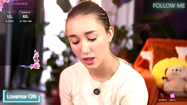 EmilyRaymont online show from November 2025 08:02:02 AM