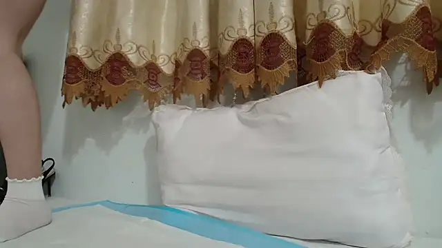 Snapshot of Mia-Tsuki- chatting on March 2025 04:38:01 AM Mia-Tsuki- online show from March 2025 04:38:01 AM