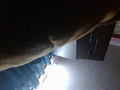 silky milky online show from November 2025 09:19:02 PM