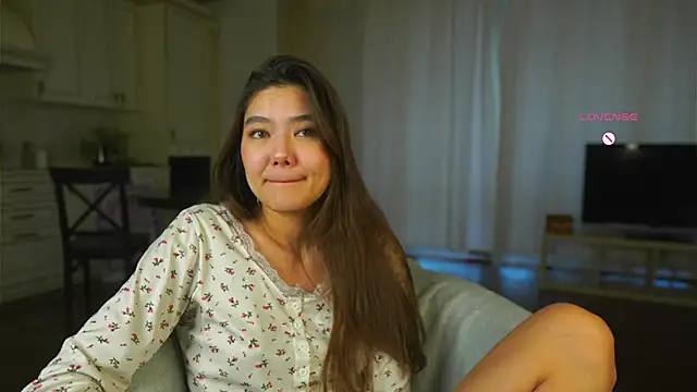 Snapshot of EmmaFisherf chatting on April 2026 03:08:02 AM EmmaFisherf online show from April 2026 03:08:02 AM