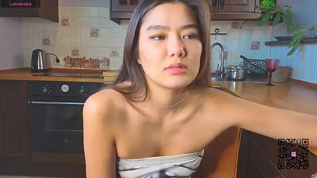 EmmaFisherf online show from October 2025 03:10:01 AM