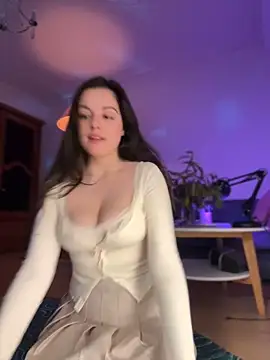 OohBunny online show from March 2025 04:36:02 PM