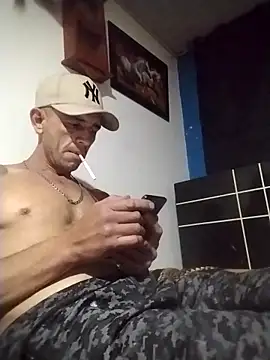 Snapshot of luiseduardomarta chatting on March 2026 03:06:01 AM luiseduardomarta online show from March 2026 03:06:01 AM