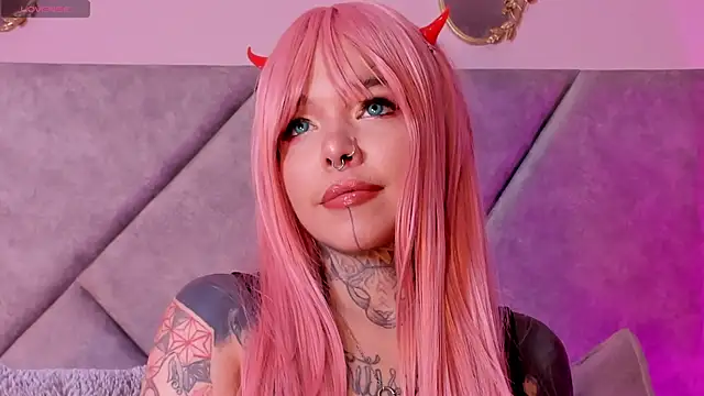 NinaInk online show from October 2025 01:01:01 PM