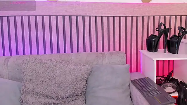 NinaInk online show from June 2026 05:52:02 PM