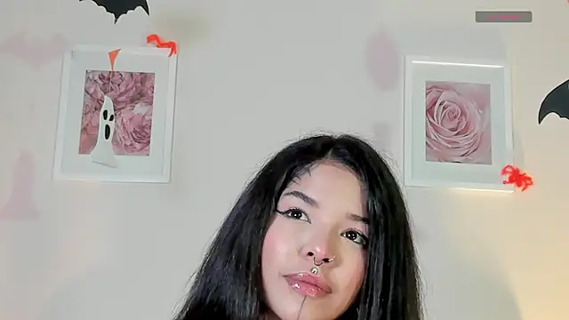 NinaInk online show from October 2025 02:05:01 PM