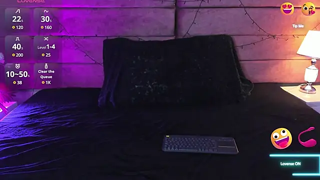 NinaInk online show from March 2025 11:28:01 PM