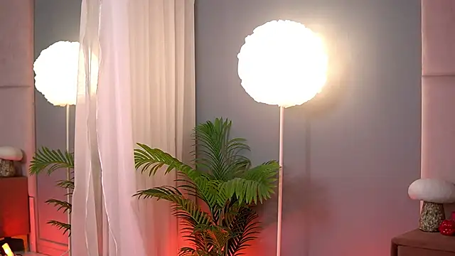 AlmaLuv online show from March 2026 04:07:01 AM