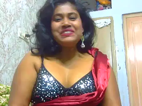 Snapshot of sexy_roma chatting on January 2025 10:23:01 PM sexy roma online show from January 2025 10:23:01 PM