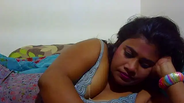 Snapshot of sexy_roma chatting on November 2025 04:51:01 PM sexy roma online show from November 2025 04:51:01 PM