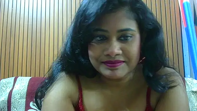 Snapshot of sexy_roma chatting on November 2025 05:56:01 PM sexy roma online show from November 2025 05:56:01 PM