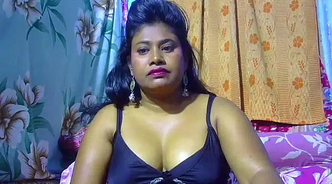 Snapshot of sexy_roma chatting on February 2025 05:52:02 AM sexy roma online show from February 2025 05:52:02 AM