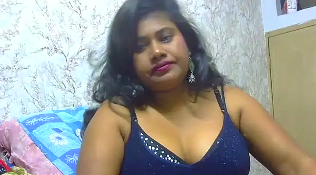 Snapshot of sexy_roma chatting on January 2025 06:54:02 PM sexy roma online show from January 2025 06:54:02 PM