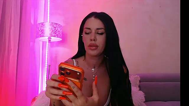 Snapshot of LaylaCruzRose chatting on July 2026 06:25:02 AM LaylaCruzRose online show from July 2026 06:25:02 AM