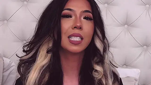 KiaraDevlynn online show from January 2025 06:57:02 PM