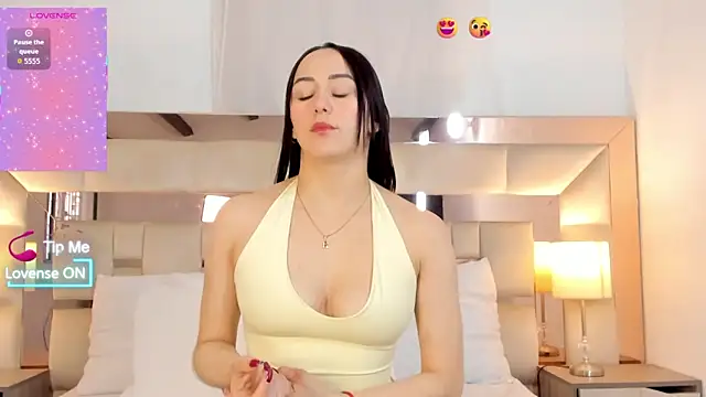 hazel ross tcw online show from March 2026 01:36:01 PM