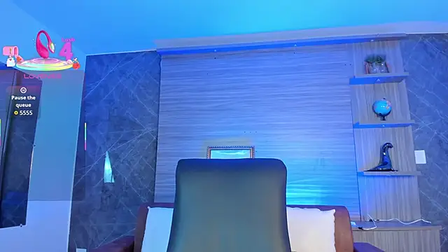 Alessia Taylorr online show from November 2025 12:42:02 PM