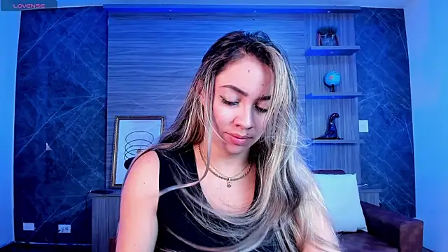 Snapshot of Alessia_Taylorr chatting on September 2025 11:46:02 AM Alessia Taylorr online show from September 2025 11:46:02 AM