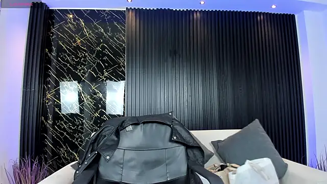 Alessia Taylorr online show from November 2025 11:24:02 AM