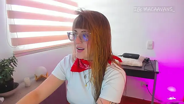 Snapshot of tekila__ chatting on April 2026 09:45:02 PM tekila online show from April 2026 09:45:02 PM