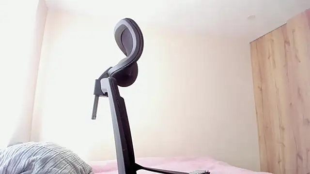 Snapshot of Sweetdreamses_ chatting on March 2026 02:06:01 PM Sweetdreamses online show from March 2026 02:06:01 PM