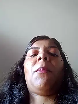 Indiazinhax online show from March 2026 11:28:02 AM