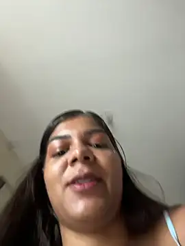 Indiazinhax online show from April 2026 10:38:02 AM