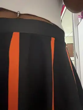 Indiazinhax online show from March 2026 11:02:01 AM